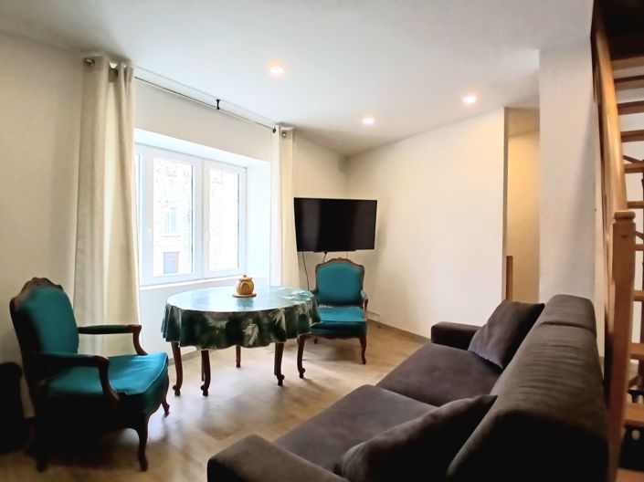 Image No.22-6 Bed House for sale