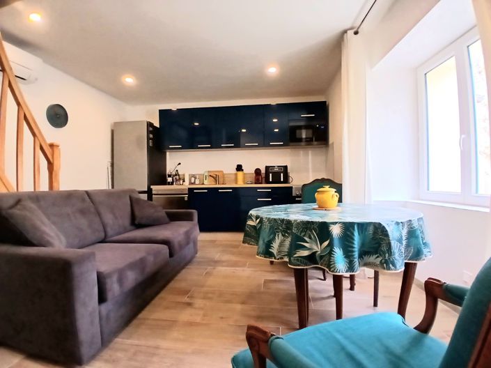 Image No.8-1 Bed House for sale