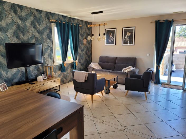 Image No.14-5 Bed Property for sale