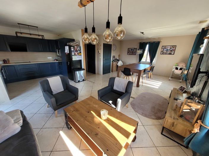 Image No.8-5 Bed Property for sale