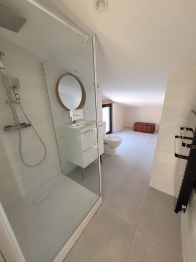 Image No.17-8 Bed House for sale