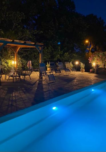 Image No.12-6 Bed Property for sale