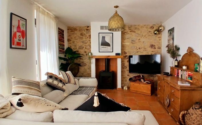 Image No.21-6 Bed Property for sale