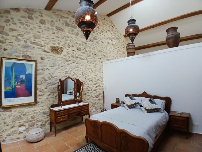 Image No.26-6 Bed Property for sale