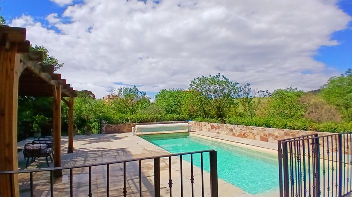 Image No.7-6 Bed Property for sale