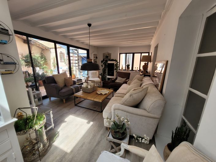 Image No.10-3 Bed House for sale