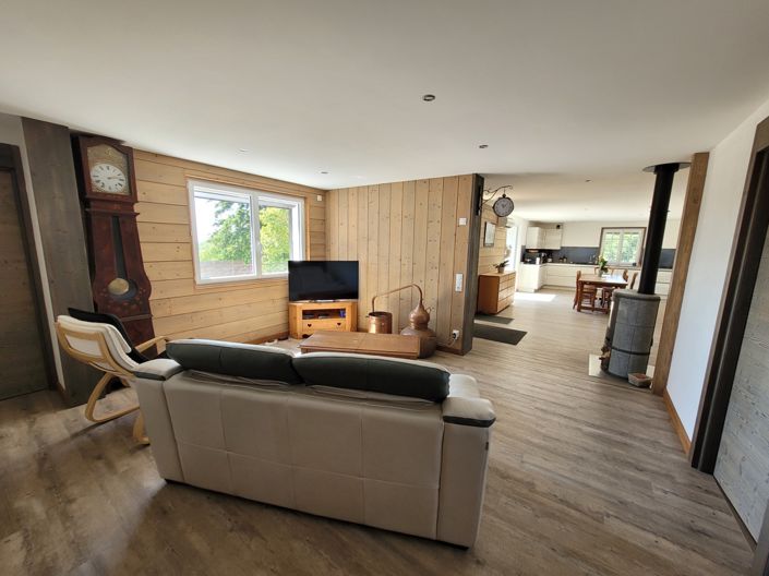 Image No.14-5 Bed Property for sale