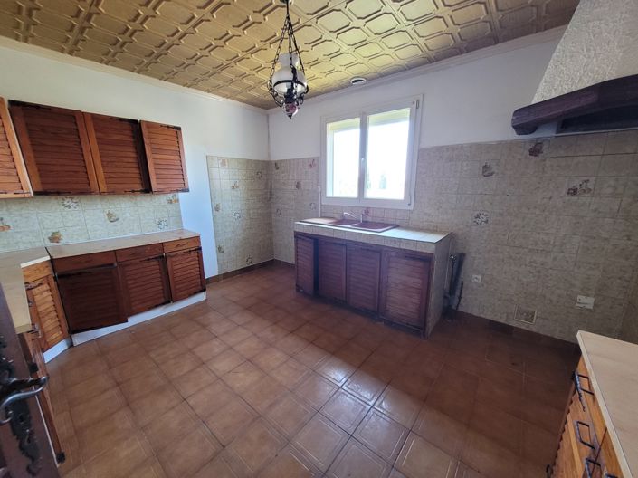 Image No.9-4 Bed Property for sale