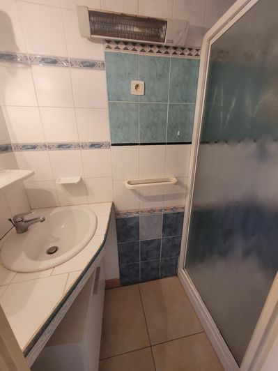 Image No.17-4 Bed Property for sale