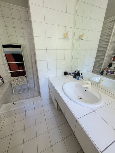 Image No.26-5 Bed Property for sale