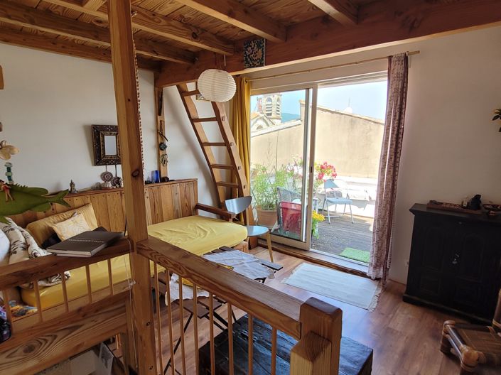 Image No.12-2 Bed House for sale