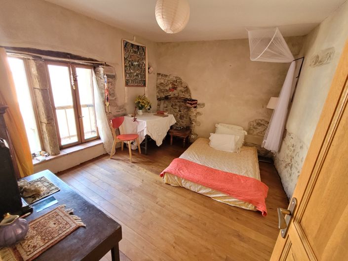 Image No.9-2 Bed House for sale