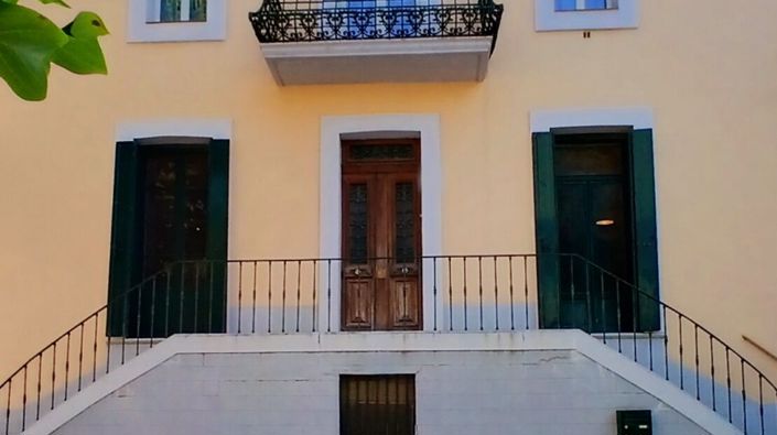 Image No.1-5 Bed House for sale
