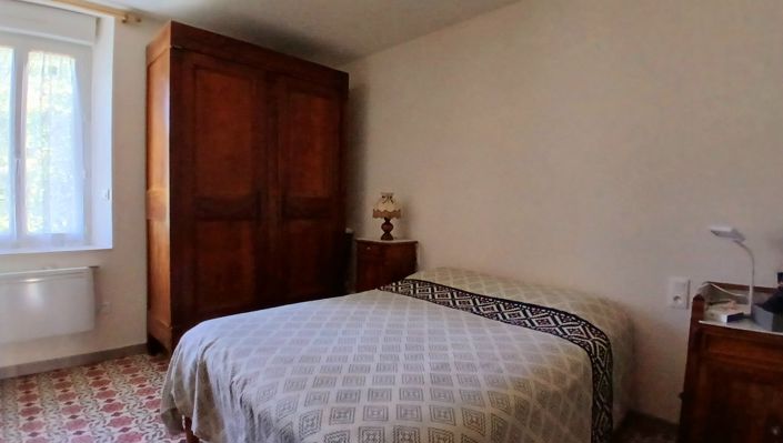 Image No.26-5 Bed House for sale