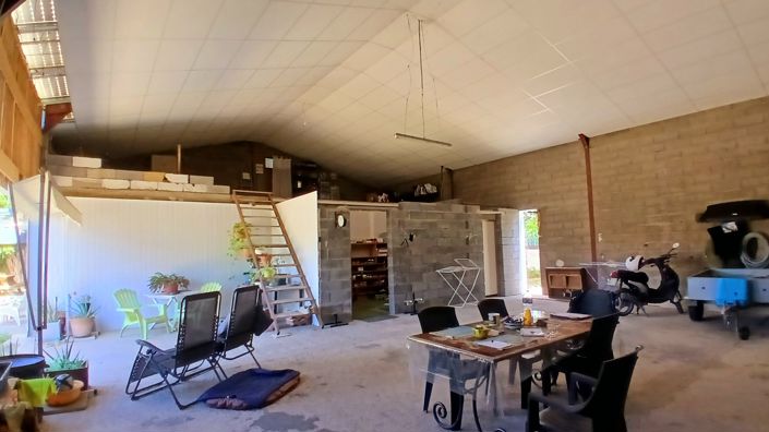 Image No.17-3 Bed Barn for sale