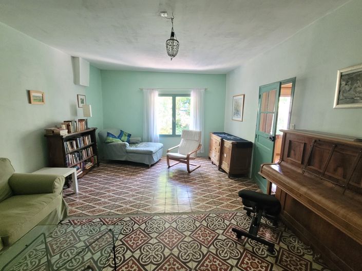 Image No.14-5 Bed House for sale