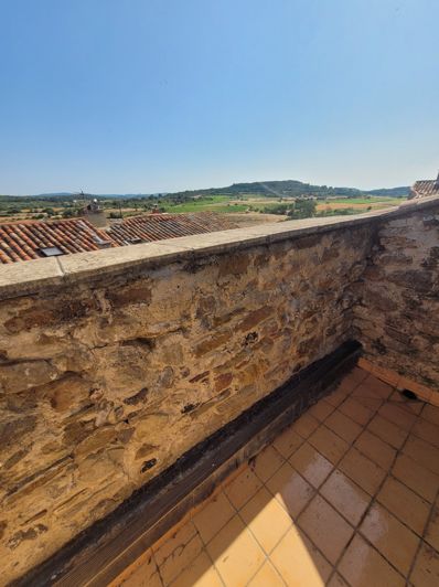 Image No.9-5 Bed House for sale