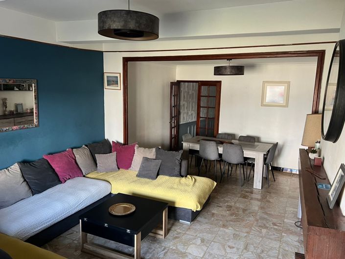 Image No.17-4 Bed House for sale