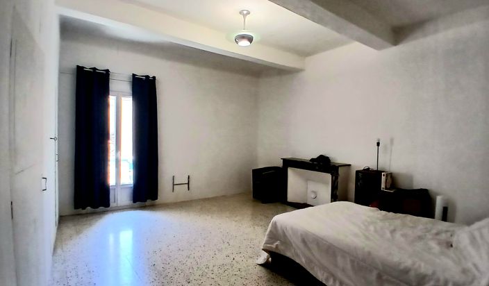 Image No.10-4 Bed House for sale