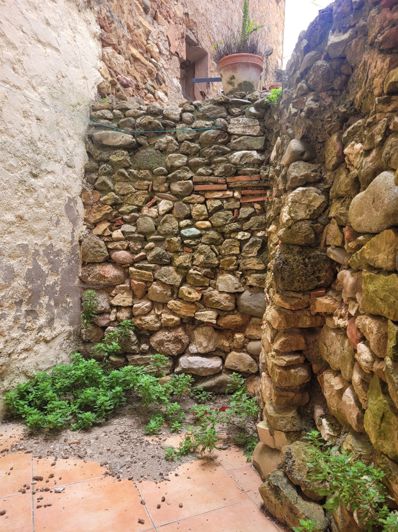 Image No.3-2 Bed House for sale