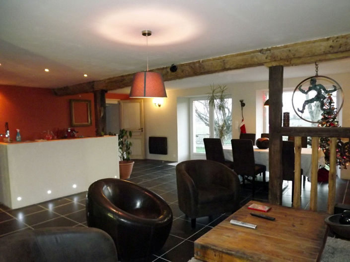 Image No.27-5 Bed Commercial for sale