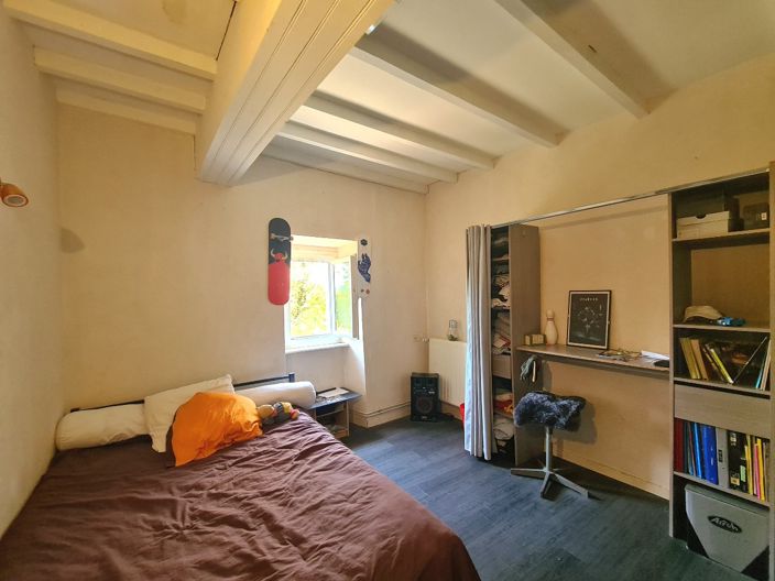 Image No.36-5 Bed Commercial for sale