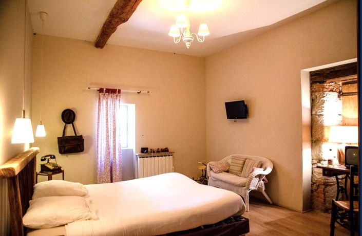 Image No.43-5 Bed Commercial for sale