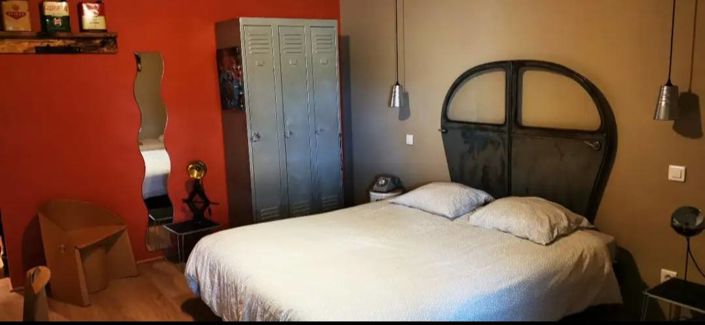 Image No.45-5 Bed Commercial for sale