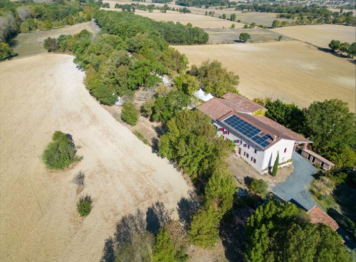 Image No.46-5 Bed Commercial for sale