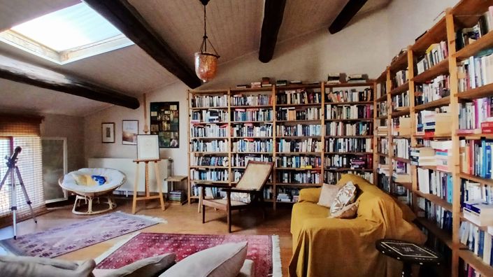 Image No.15-3 Bed House for sale