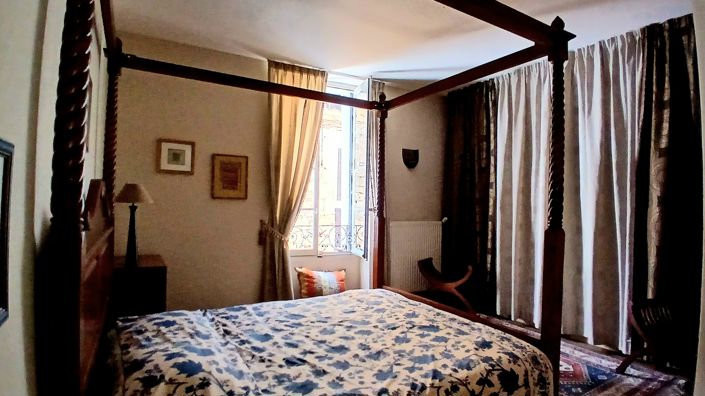 Image No.19-3 Bed House for sale