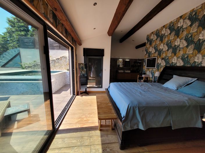 Image No.12-3 Bed House for sale