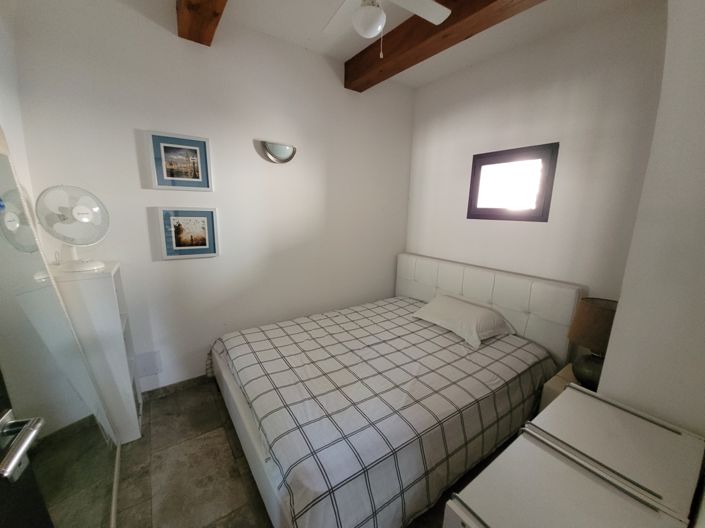 Image No.21-3 Bed House for sale