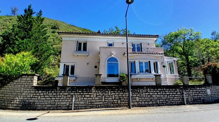 Image No.1-4 Bed Property for sale