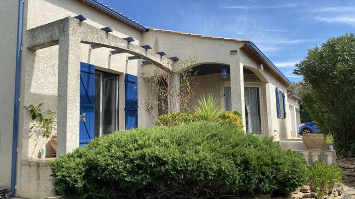 Image No.1-4 Bed Property for sale