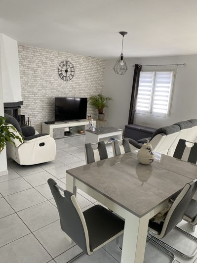 Image No.11-4 Bed Property for sale