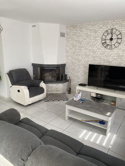 Image No.9-4 Bed Property for sale