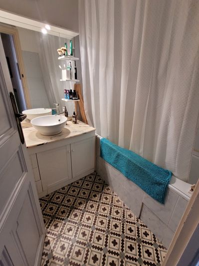 Image No.13-2 Bed House for sale