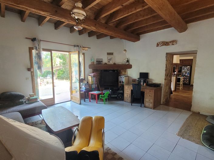 Image No.22-6 Bed Property for sale