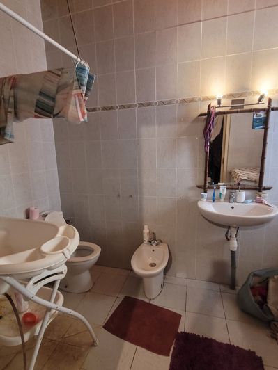 Image No.25-6 Bed Property for sale