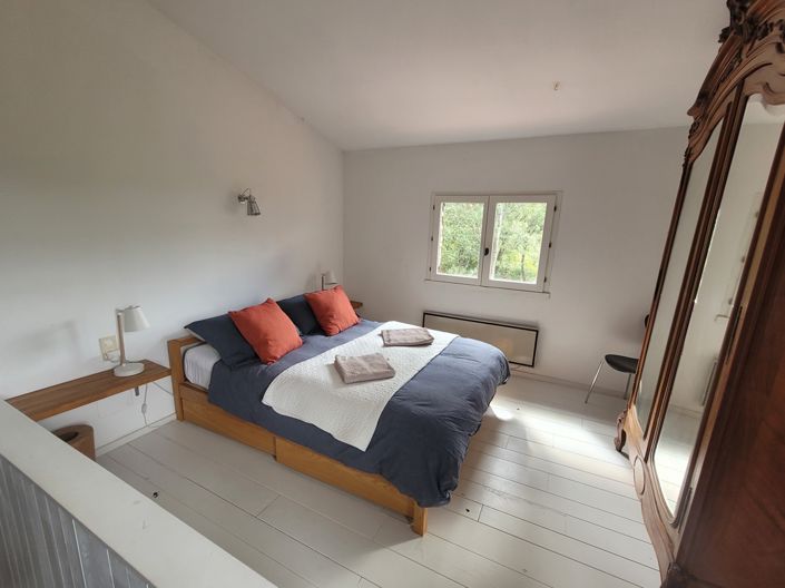 Image No.16-3 Bed Property for sale