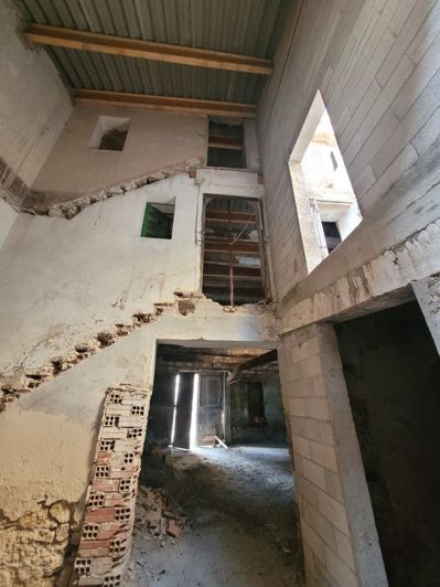 Image No.3-Barn for sale