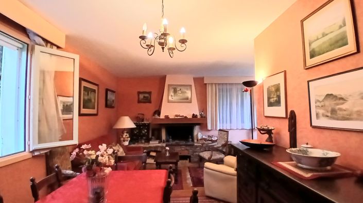 Image No.15-5 Bed Property for sale