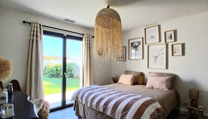 Image No.25-4 Bed Property for sale