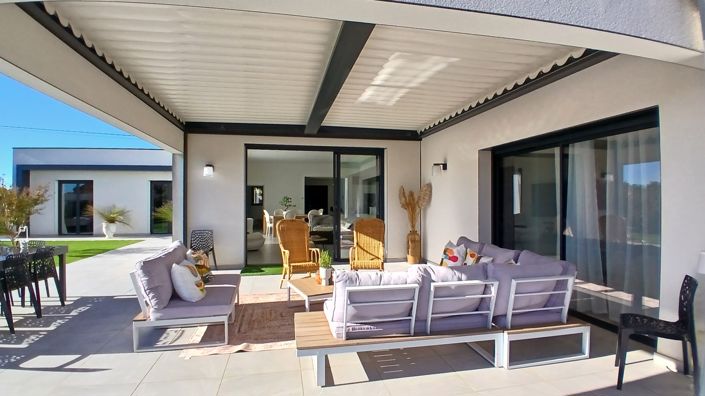 Image No.6-4 Bed Property for sale