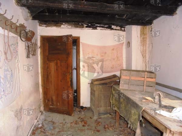 Image No.9-2 Bed House for sale