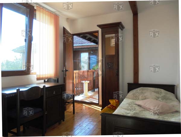 Image No.12-9 Bed House for sale