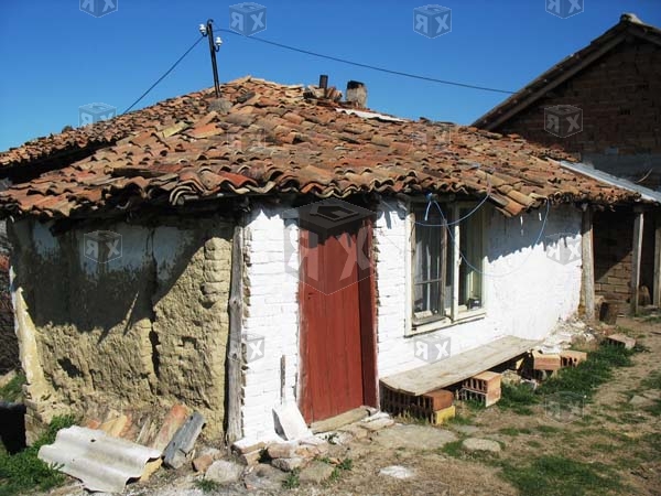 Image No.14-2 Bed Property for sale