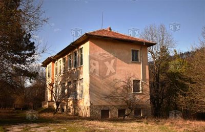 1 - Razsoha, House