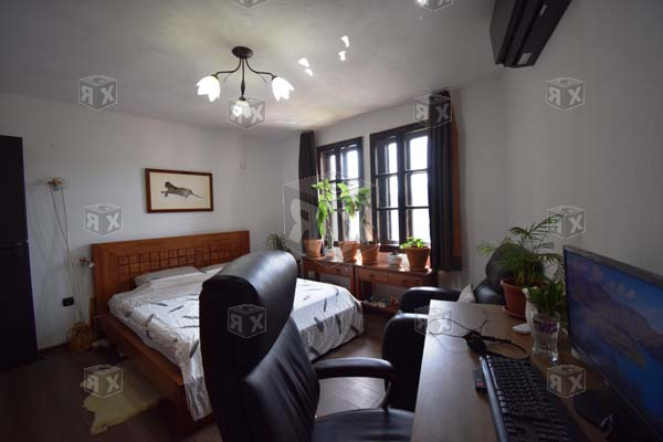 Image No.18-2 Bed House for sale